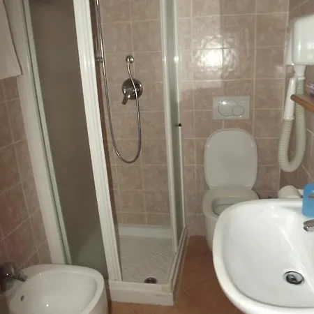 New Genio Hotel 2*
