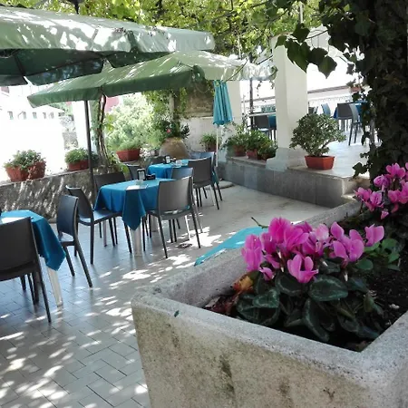 New Hotel Genio Porto Venere 2*